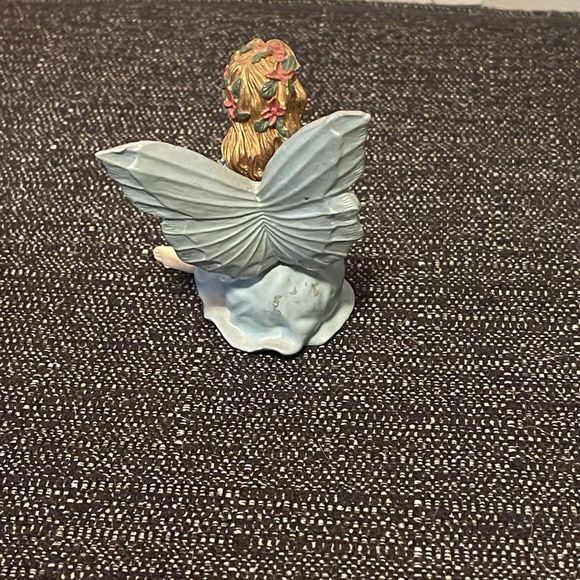 Small Angel/Fairy Figurine - Picture 3 of 3
